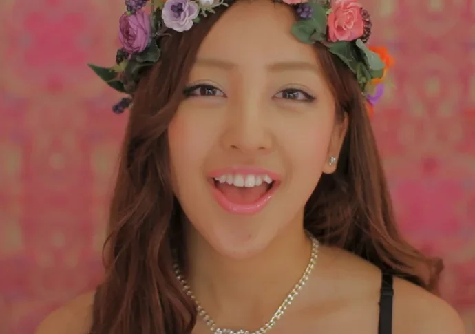 Heavy Rotation (ヘビーローテーション) by AKB48 9 Heavy Rotation (ヘビーローテーション) by AKB48