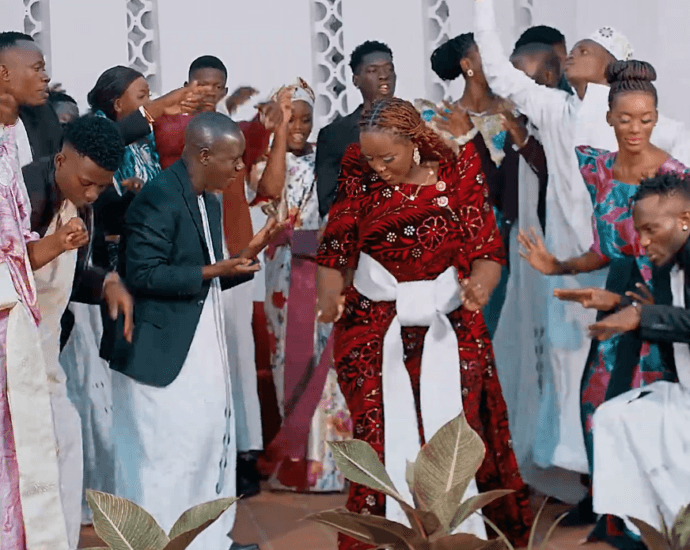 Salongo Siraje - Bamututte Dda 1 Celebration with traditional attire and dancing Bamututte Dda Salongo Siraje